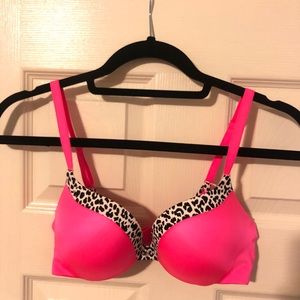 Victoria’s Secret Very Sexy Push-Up 34B Cheetah